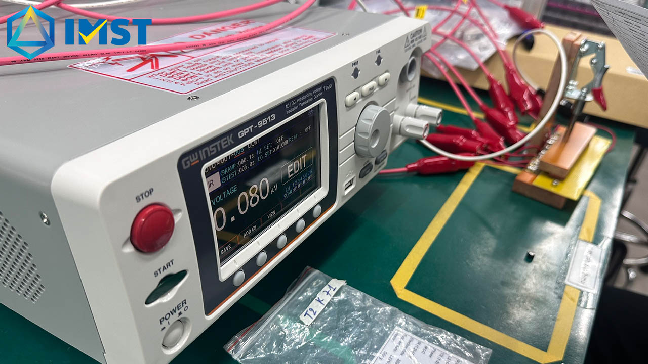 Thiết bị kiểm tra an toàn điện GW Instek GPT-9513 (quét 8 kênh tích hợp)